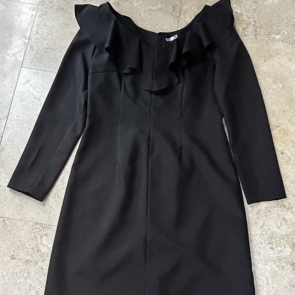 Juliet Roses Black Ruffle Neckline Dress, Size Medium